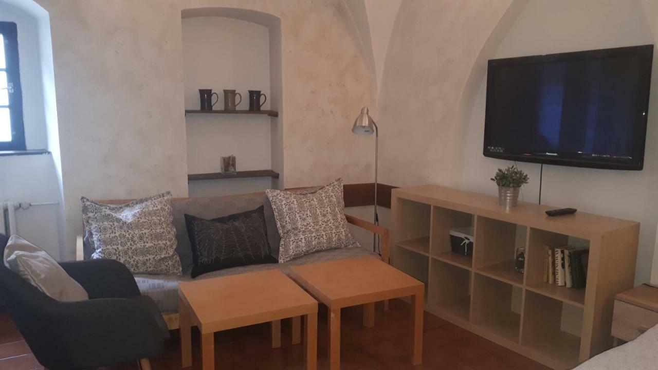 Penzion A Restaurace Modra Ruze Tabor Luaran gambar